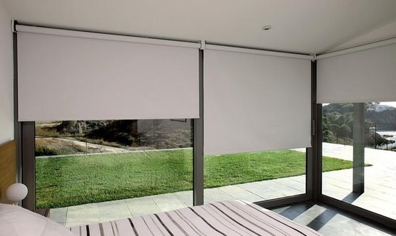 cortinas de Comercial de Interiorismo Robredo